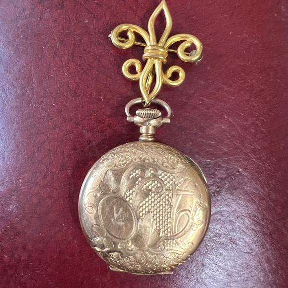1904 Antique Working Hampden Molly Stark Watch Fob Pin Brooch “Fob-ulous”